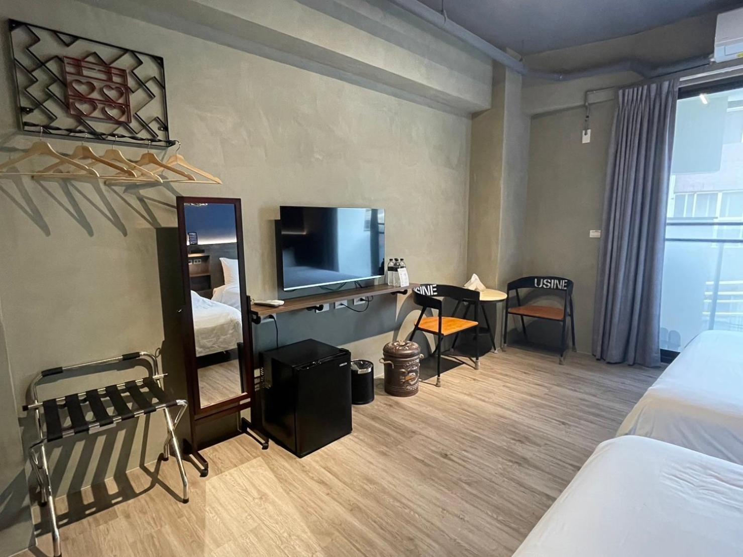 Long Lang Homestay تاينان المظهر الخارجي الصورة
